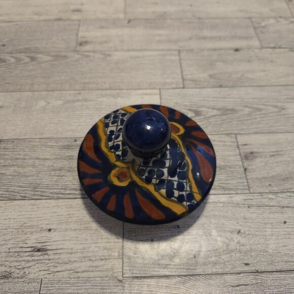 Lidded Talavera Mexico Terracotta Hand Painted Bowl With Handles - Picture 4 of 15